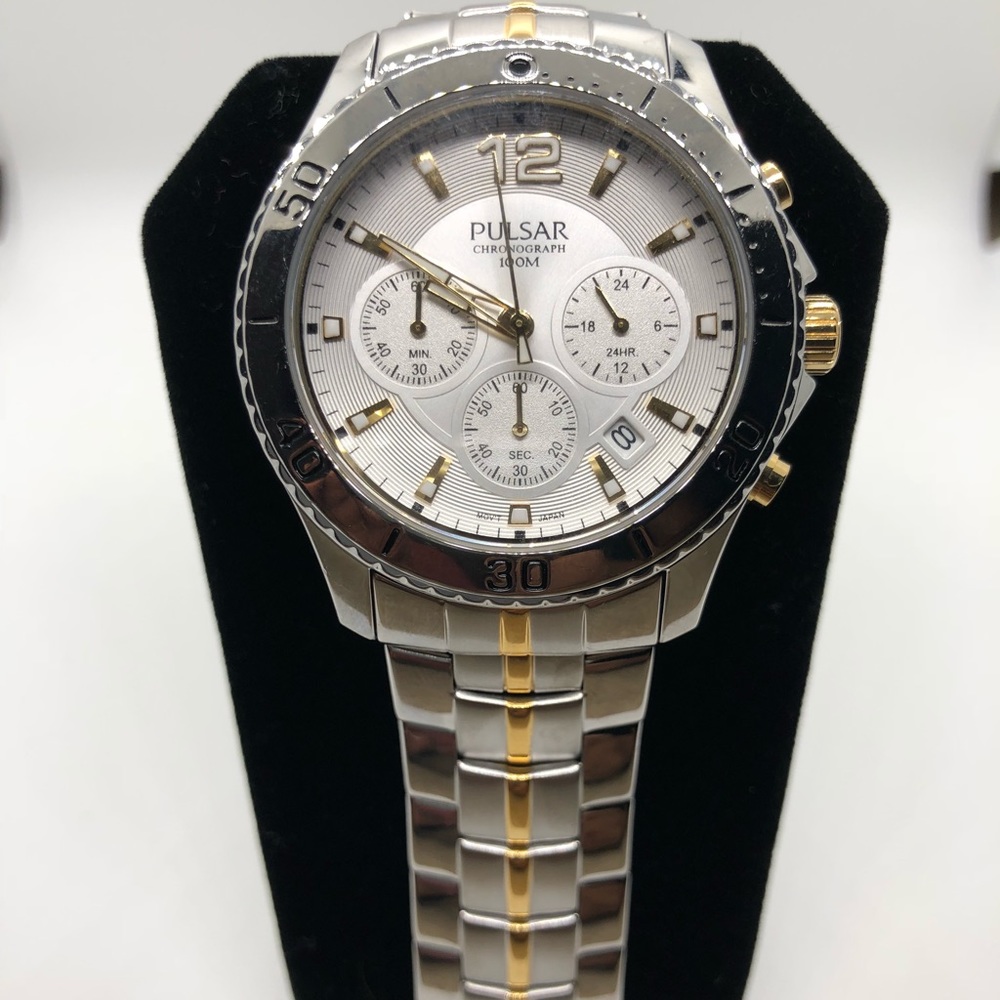 Pulsar Men’s 100M Chronograph Watch
